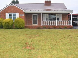 16847 Hampton Rd, Williamsport, MD 21795