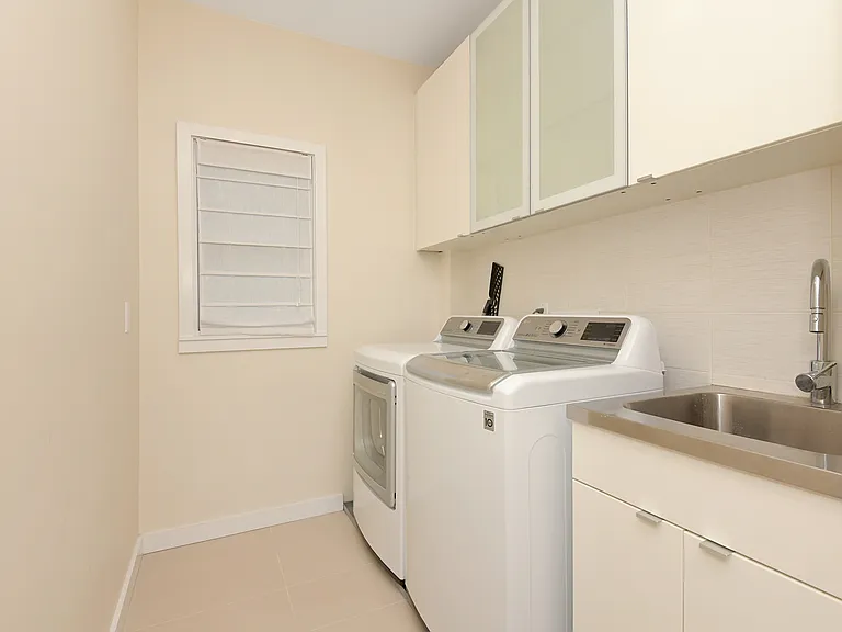 160 Sycamore Rd — Photo 33