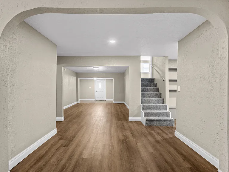 1805 NW Dearborn Ave — Photo 13