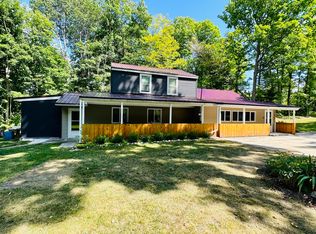 8521 Us Highway 23, Cheboygan, MI 49721