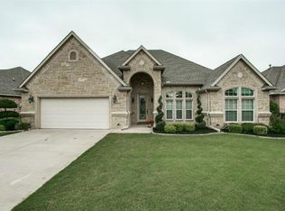 1010 Belmont Dr, Kennedale, TX 76060