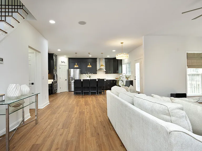 1428 White Opal Dr — Photo 17