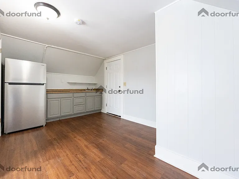 123 Union Ave #10 — Photo 8