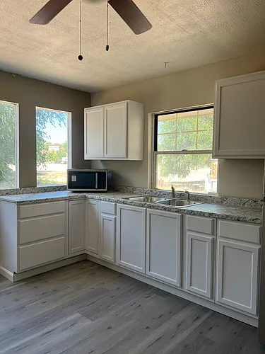 391 Road 6100 Photo 1