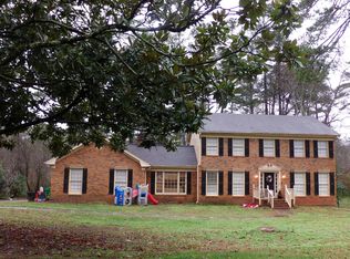 2256 Forestglade Dr, Stone Mountain, GA 30087