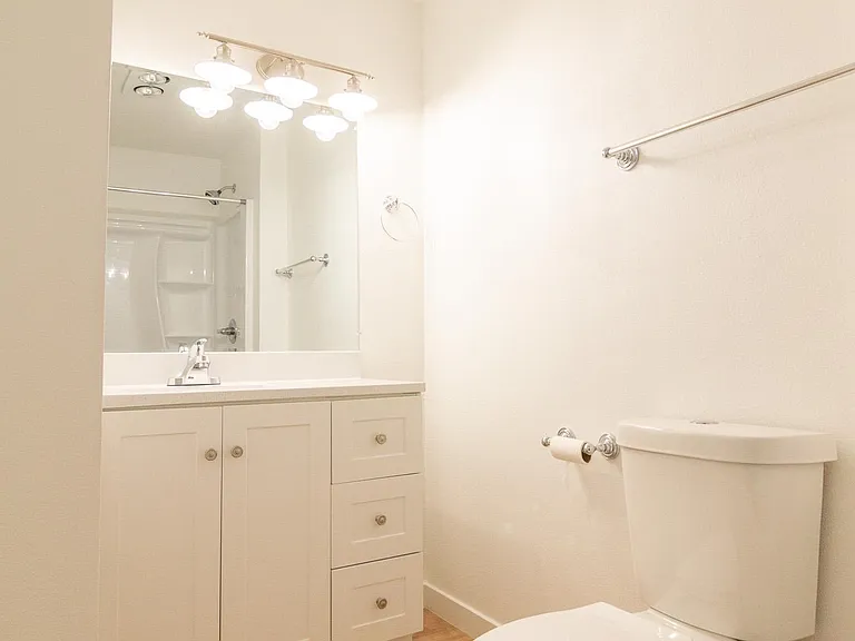 510 SE 46th Ave — Photo 19