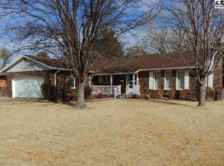 44 Tomahawk Rd, Hutchinson, KS 67502