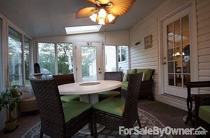 3rd image of 42 Stonywood Dr