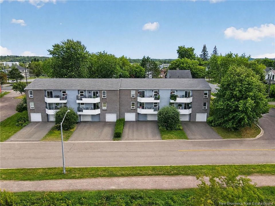 1st image of 60 Westmount Blvd #1