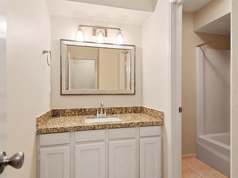14215 Lost Meadow Ln — Photo 16