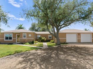 601 Copano Ridge Rd, Rockport, TX 78382