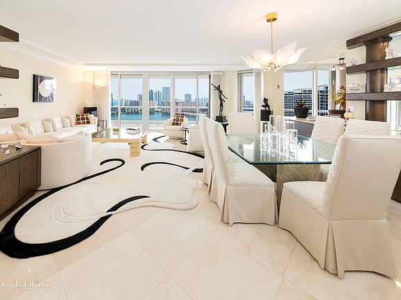 2nd image of 7000 Island Blvd APT 2901