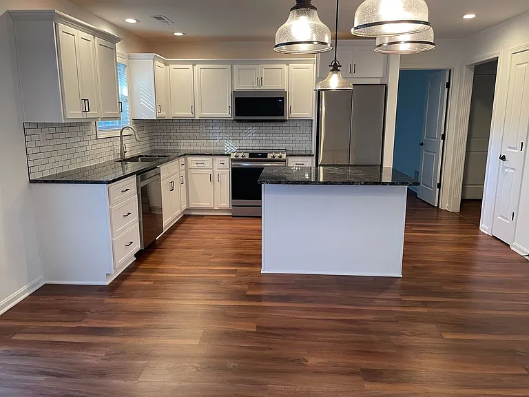 8505 Saurel Dr — Photo 4