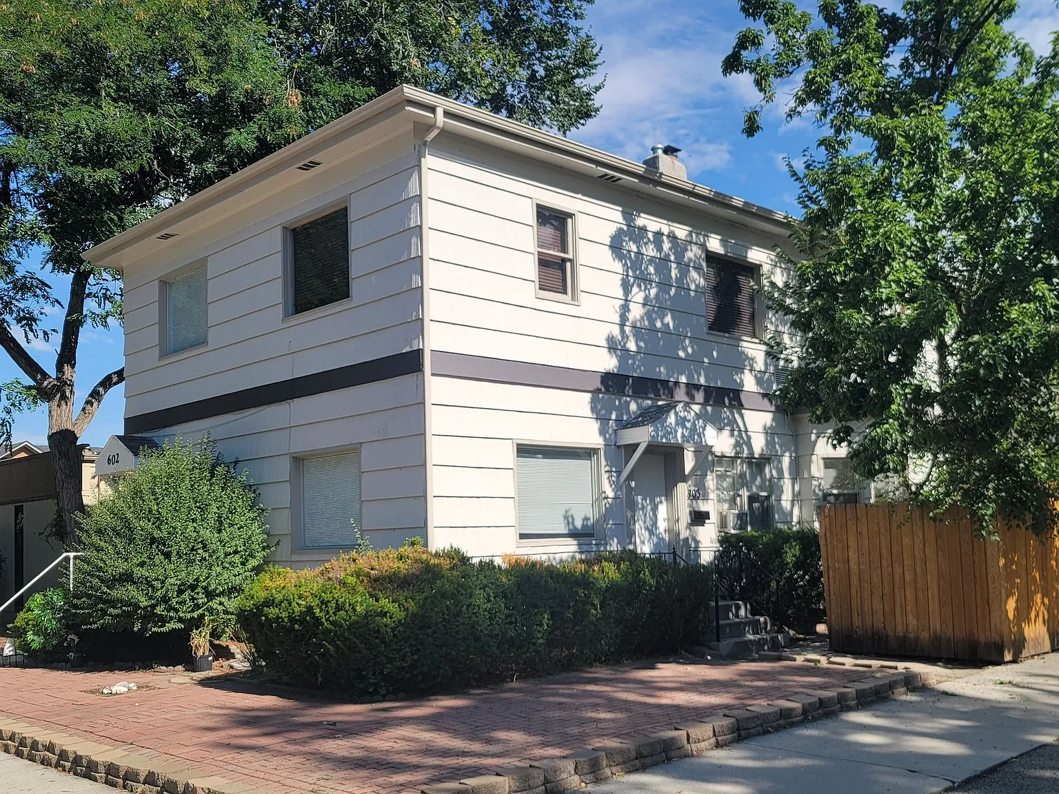 Charming 1 Bedroom, 1 Bath Apartment in Downtown Boise — Photo 2