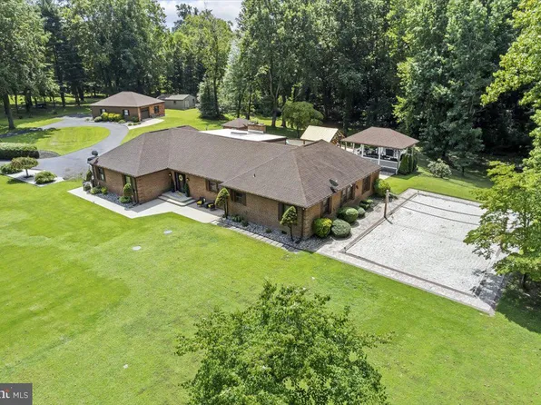 11840 Cedarwood Dr, Dunkirk, MD 20754