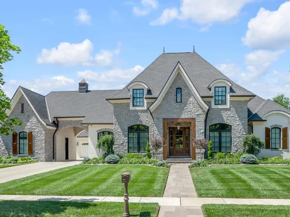 2936 Bobwhite Trl, Lexington, KY 40509