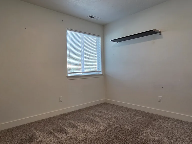4697 E Breezy Patch Rd — Photo 12