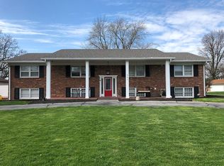 940 Coach Rd, Indianapolis, IN 46227