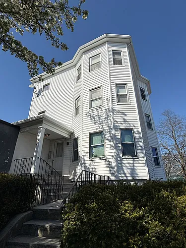 422 Hancock St #6 Photo 1