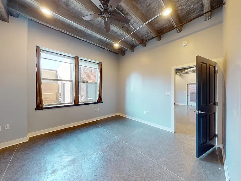 217 N Locust St #2-N — Photo 14