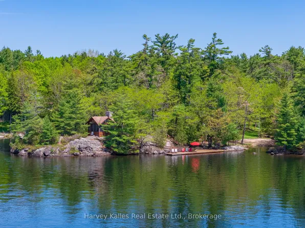 1615 Muskoka Rd N, Gravenhurst, ON P1P 1R4