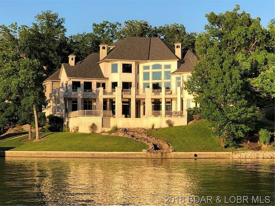 1st image of 73 Grey Oak Dr