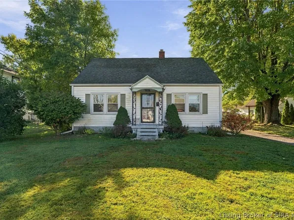 1360 New Street, Charlestown, IN 47111