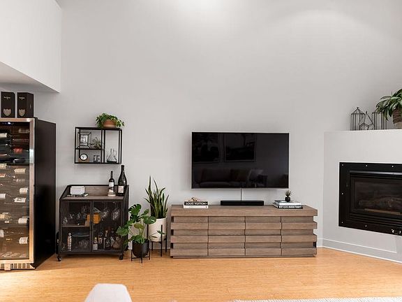 5th image of 200 Townsend St Unit 16