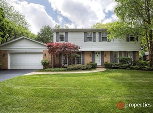 1301 Crestwood Dr, Northbrook, IL