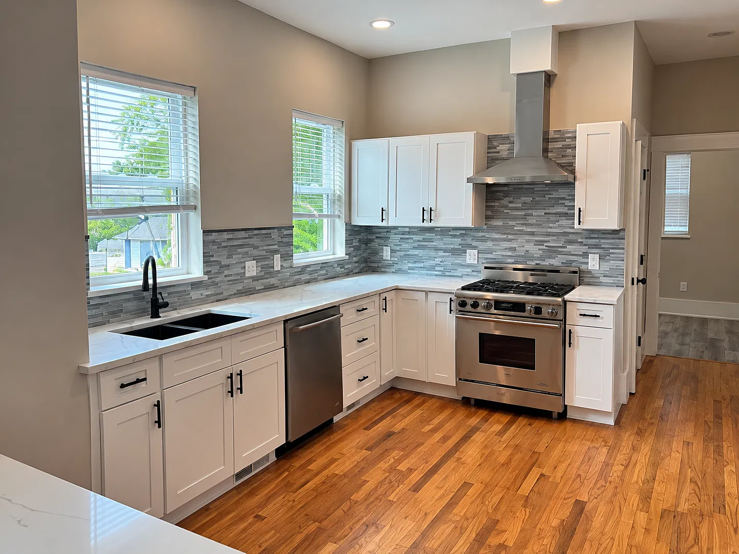 4 bed, 2475 sqft, $2,750 — Photo 1