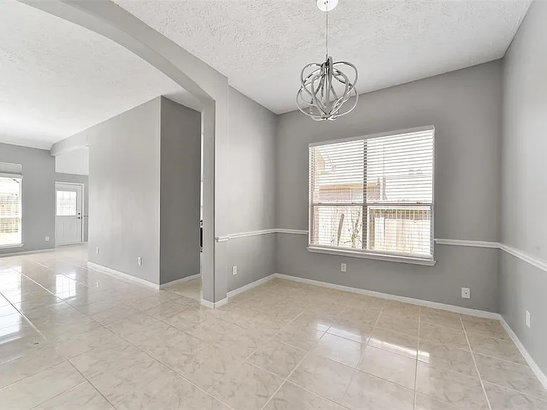 1211 Peacham Ct — Photo 8