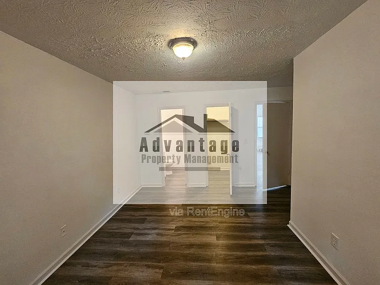 1521 Pine Cone Ln NW — Photo 4