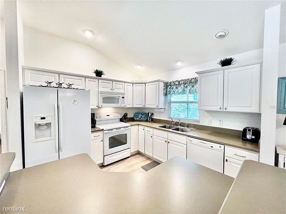 1st image of 2220R Jarvis Ct