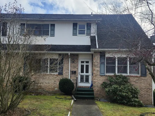 3 Rachel Dr APT B, Archbald, PA 18403