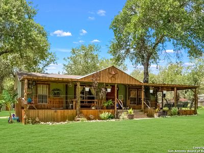 500 Ashford Circle, Poteet, TX, 78065