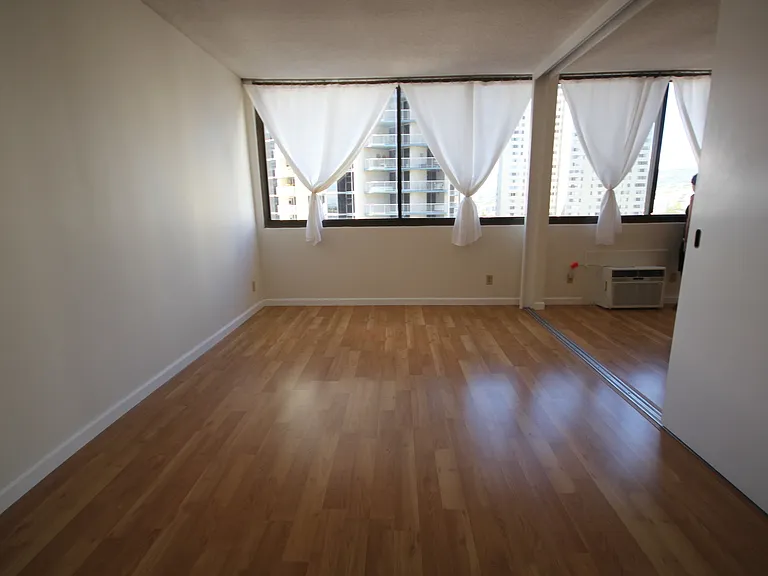 1255 Nuuanu Ave #1406 — Photo 6