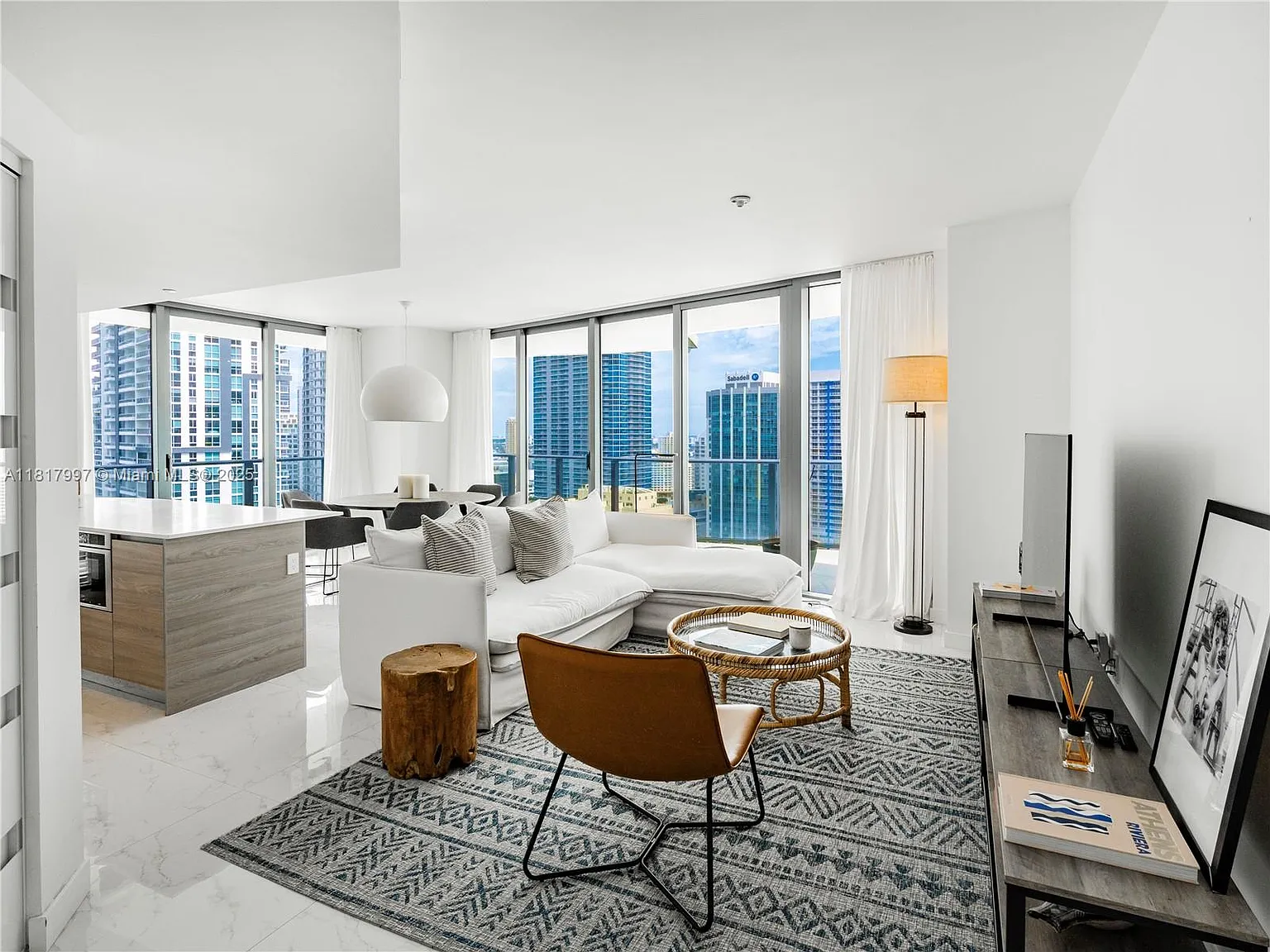 2 bed, 1279 sqft, $6,500 — Photo 3