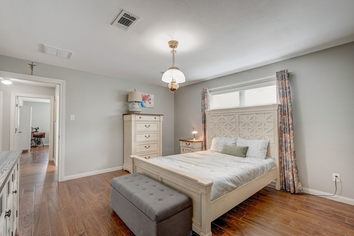 2708 Colonial Dr, Dickinson, TX 77539 MLS 34208163 Zillow