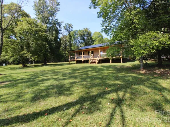 196 Lucas Rd, Star, NC 27356