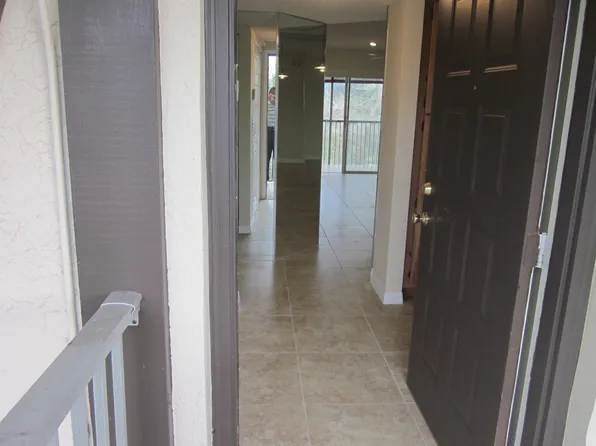 2401 NW 89th Dr APT 808, Pompano Beach, FL 33065