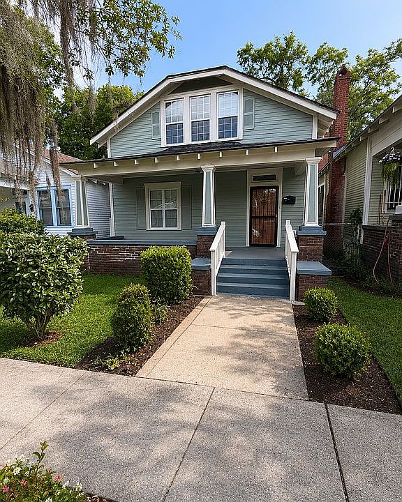 1st image of 612 W 40th St