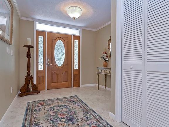 4th image of 3327 Lake Padgett Dr
