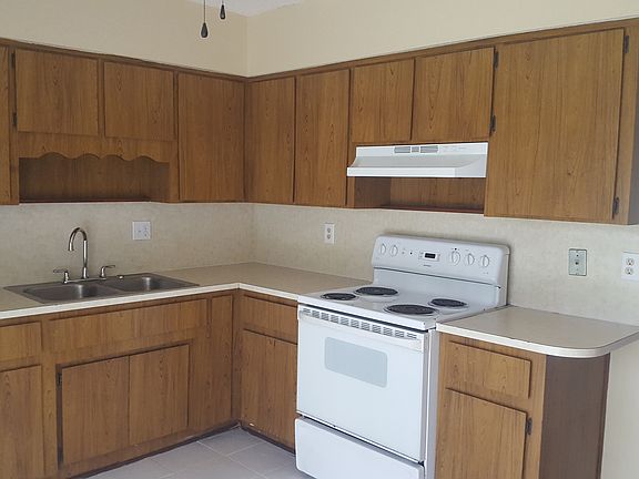 3rd image of 7498 Necia Dr