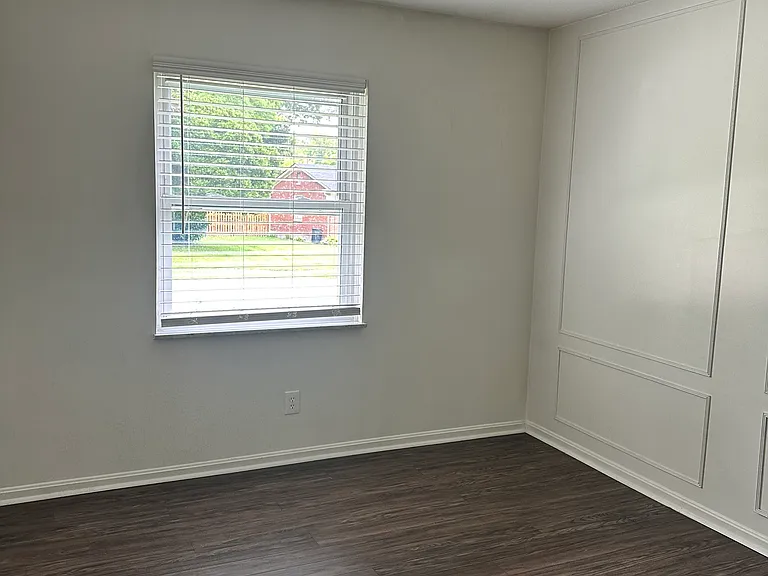 119 Wellington Dr — Photo 8