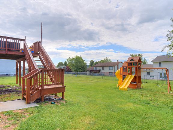 5th image of 3877 Briarcliff Dr