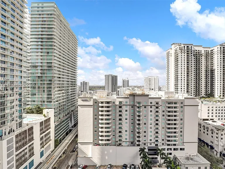 1000 Brickell Plz #1904 — Photo 12