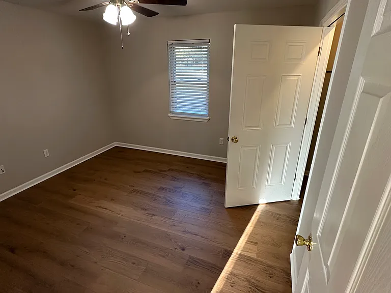 152 Alden Ct — Photo 5