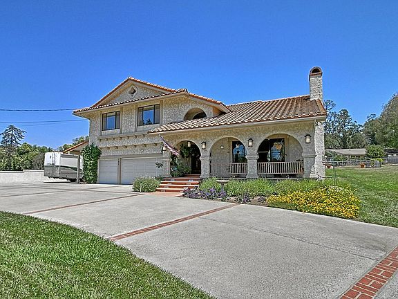 3rd image of 101 La Patera Dr