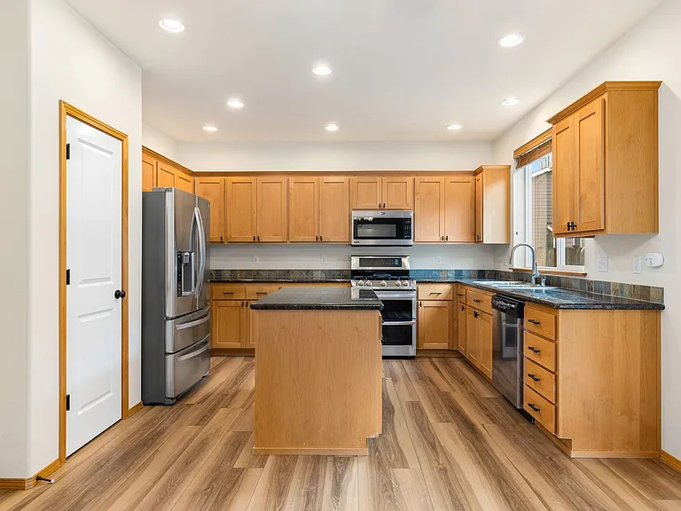 126 195th Pl SW — Photo 6