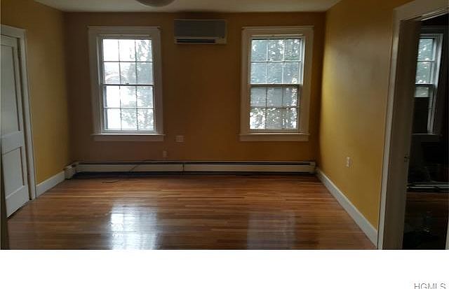 1st image of 180 Main St APT 1E